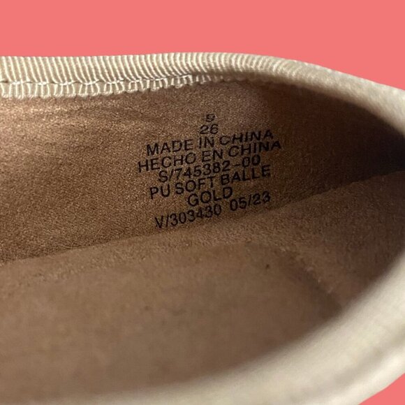 ✨Soft Gold Ballet Flats by Old Navy – Size 9 | Comfy Everyday Essential✨ - Picture 8 of 8